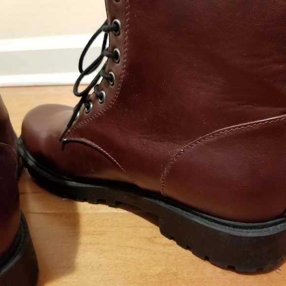 NWOT Red Vegan Leather Doc Martin Style Boots - Picture 3 of 10